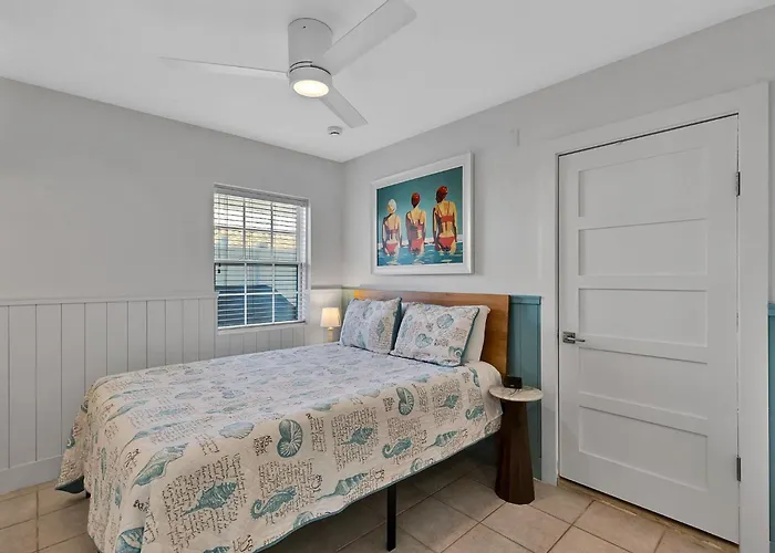 2760 Gulf 2 Villa *